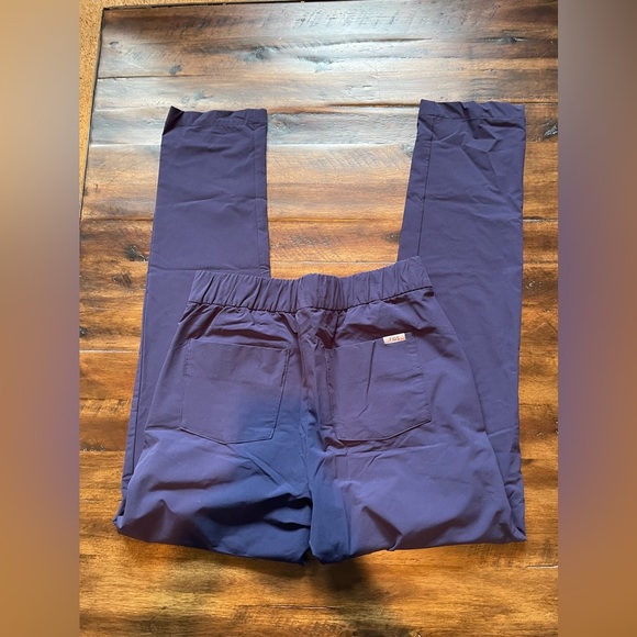 FIGS pro navy blue pants - Picture 2 of 13